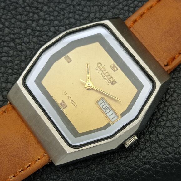 Vintage 1980 Citizen Automatic Mens Silver Watch W/daydate & Gold accents - Picture 6 of 8